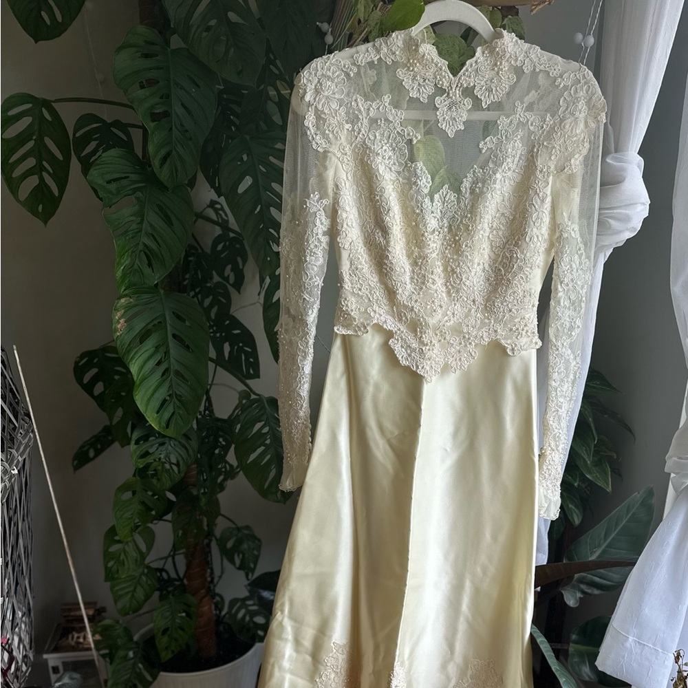 Int Ladies Garment Workers Union Vintage Lace Wedding Dress